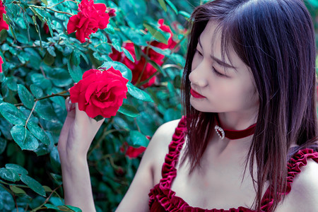 沿着边境看中国 七十华章耀天山丨布茹玛汗·毛勒朵：刻在石头上的忠诚